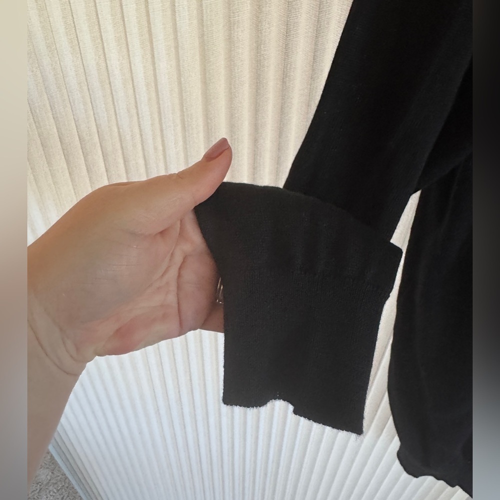 Prada Milano V-Neck Black Cardigan Size 48 EUC 100% Wool Designer - Picture 10 of 12
